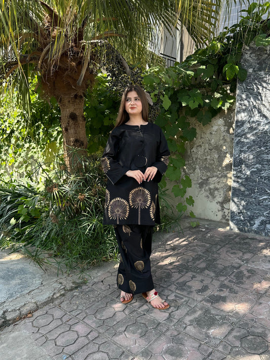 Reyna Screen-Printed Lawn 2-Piece Suit - BK Clothings Pakistan