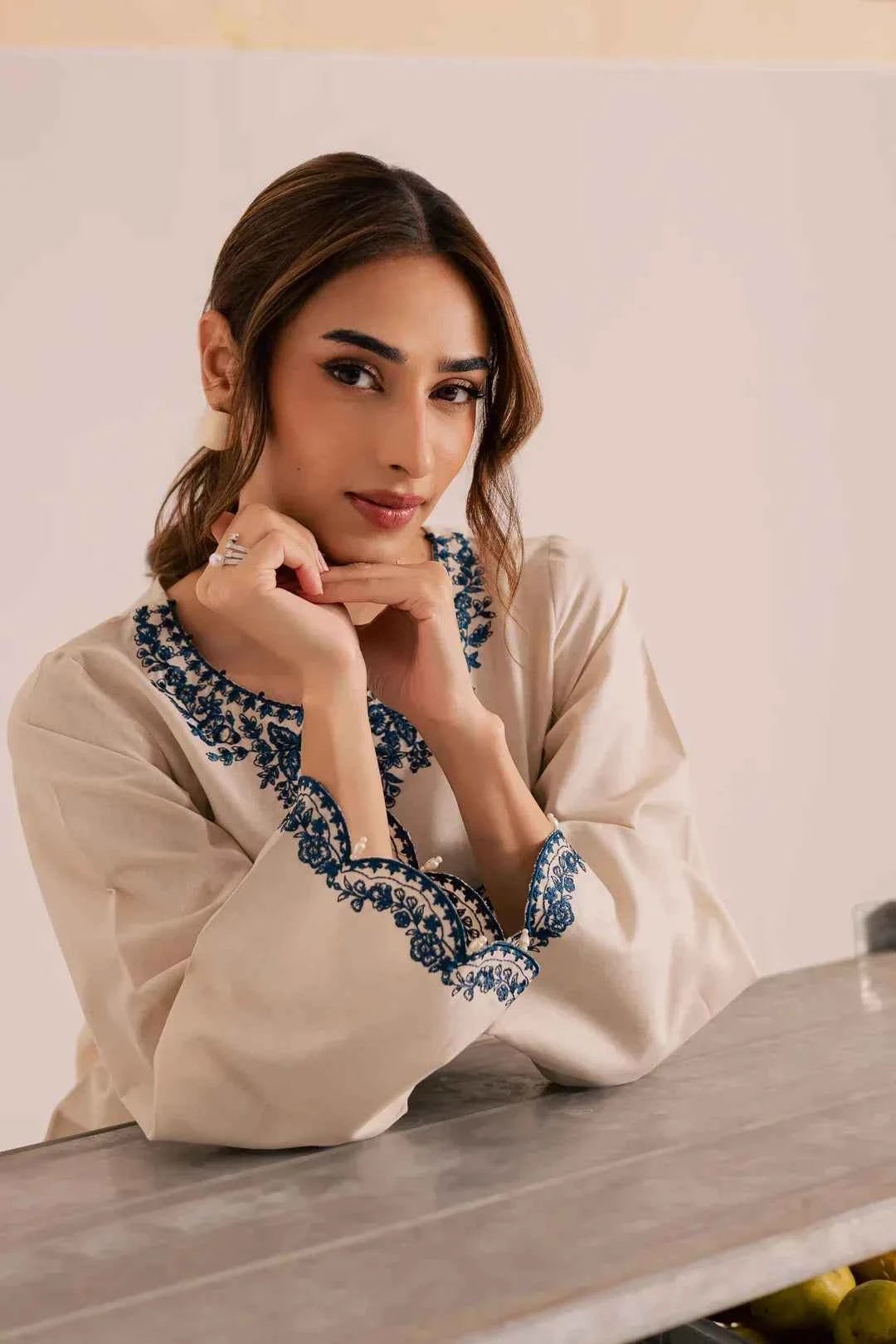 NOARA — Elaya Embroidered 2pice Suit