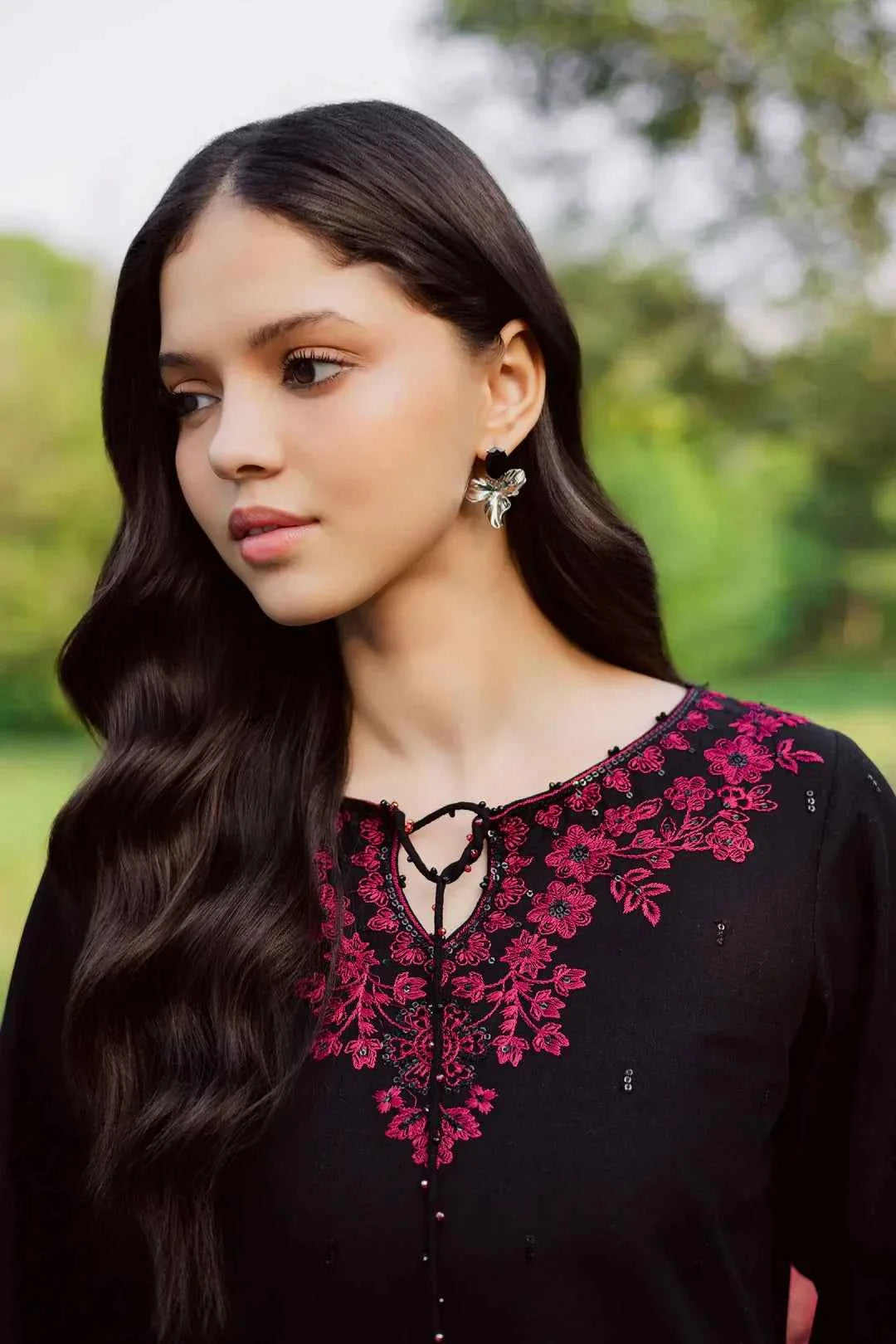 NOARA — ZARNOIR Embroidered 2pice Suit